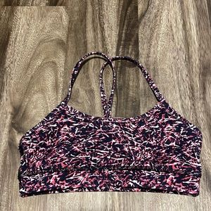 Lululemon sports bra